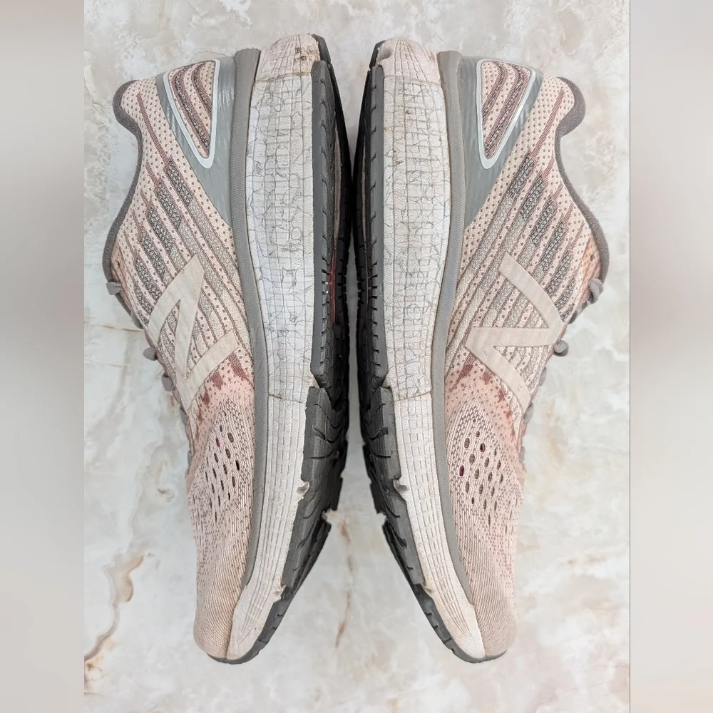 New Balance 860 Women's Runing Shoes in Pink and Gray Size 10